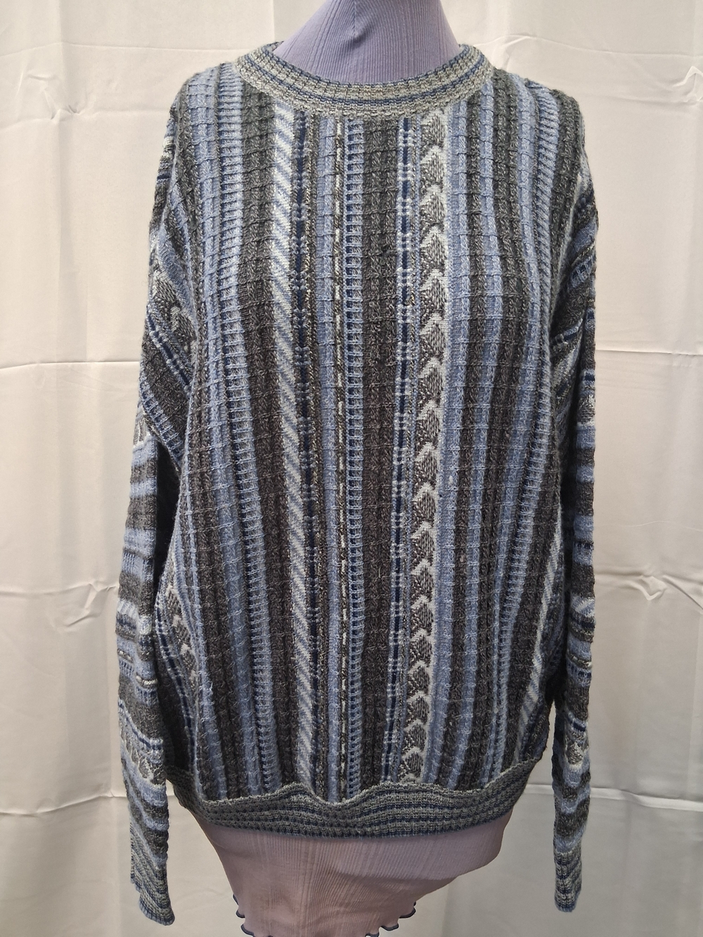 Norm Thompson Italian Womens Sweater, Size L , Item 163